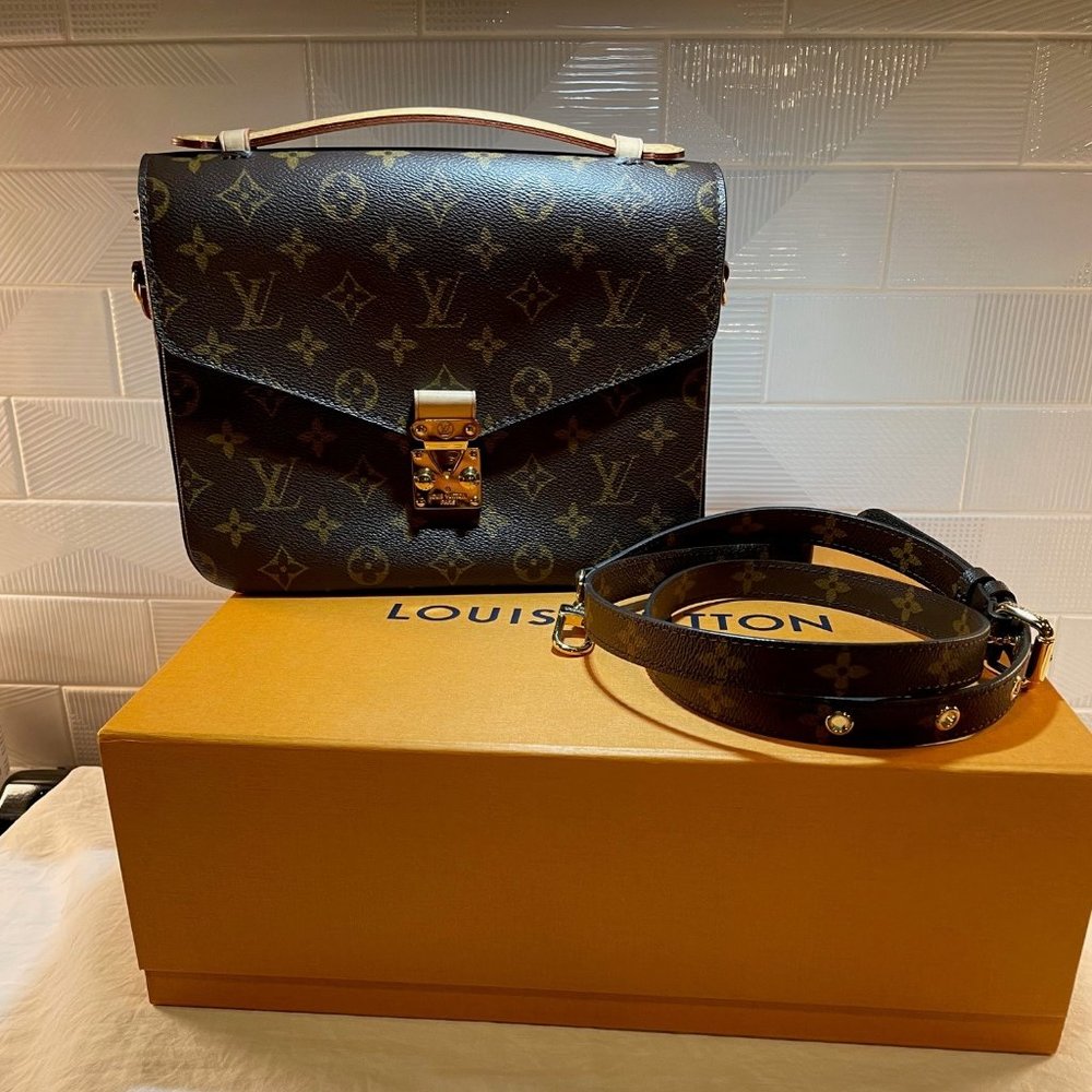 Louis Vuitton POCHETTE MÉTIS